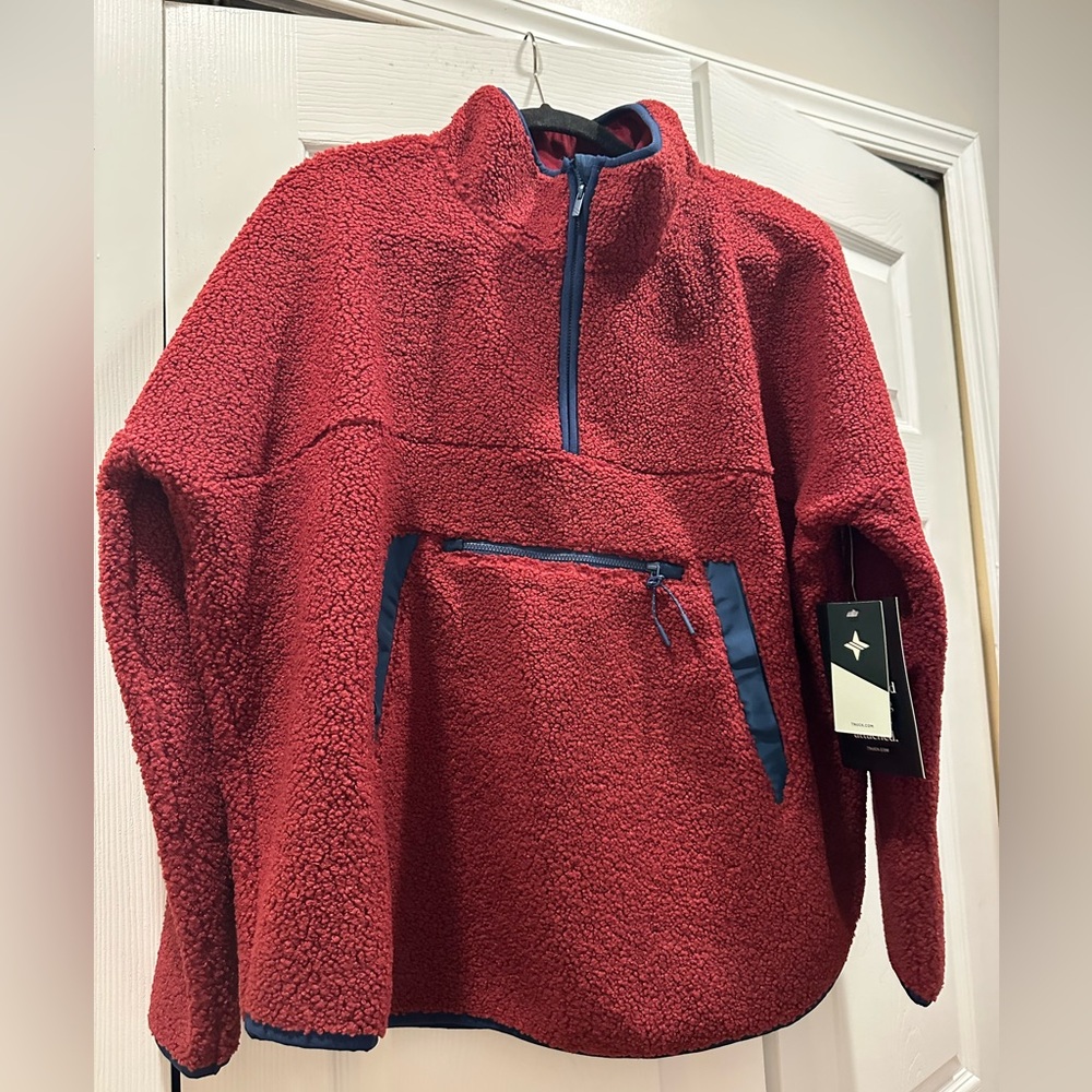 Tuckernuck Women’s Zip-Up Burgundy Fleece